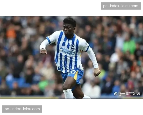 转会传闻：曼联有意在夏窗引进毕尔巴鄂竞技中卫帕雷德斯