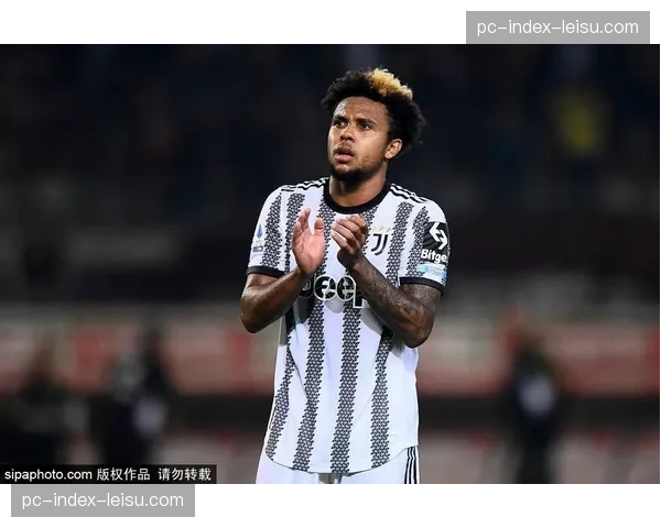 伤病回归：匹兹堡企鹅队核心前锋在缺阵两个月后于三月末复出